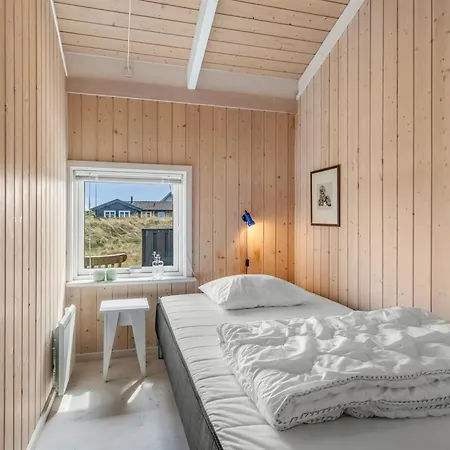 Hildegarda - 300m From The Sea By Interhome *